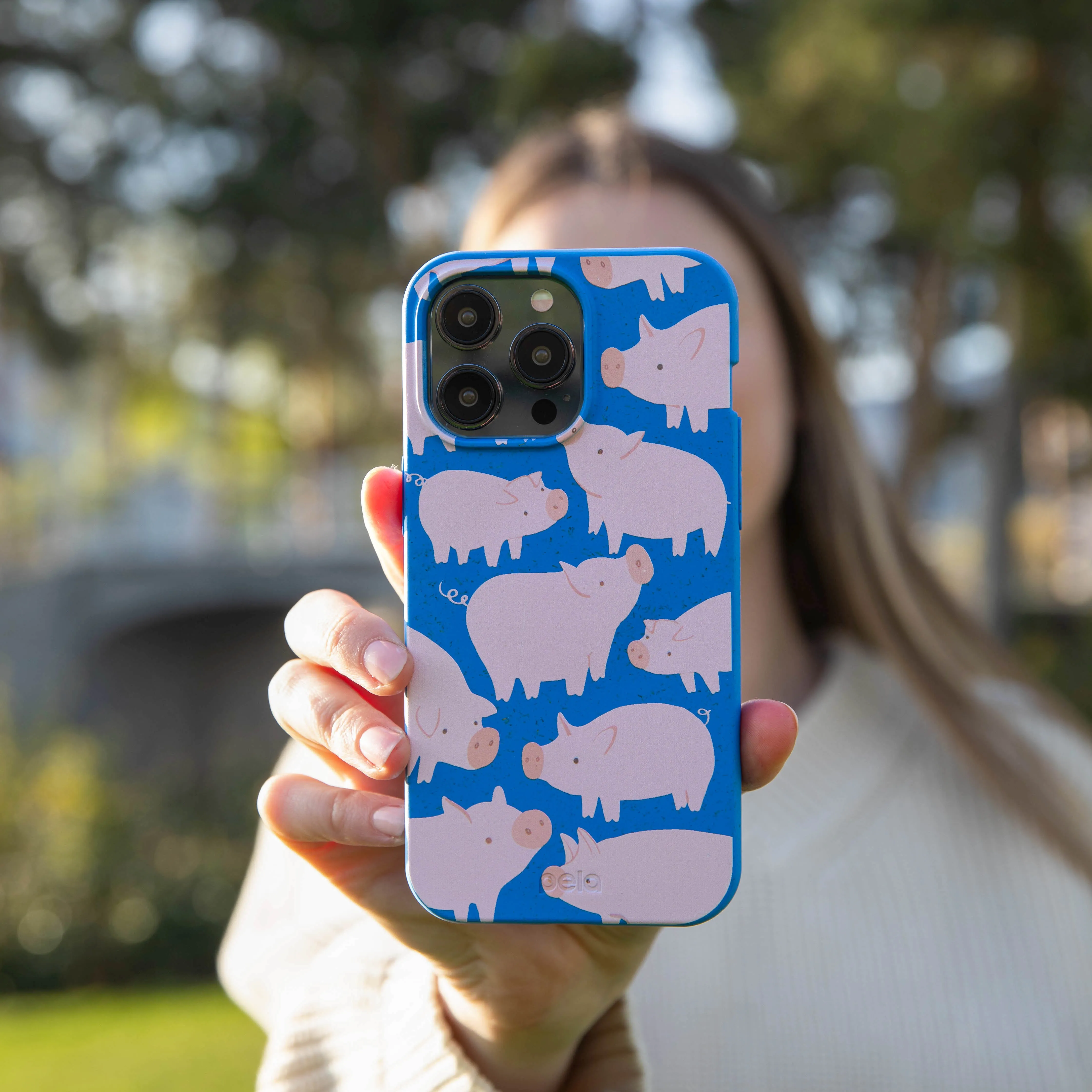 Portable Layer Electric Blue Piggies iPhone 17 Case