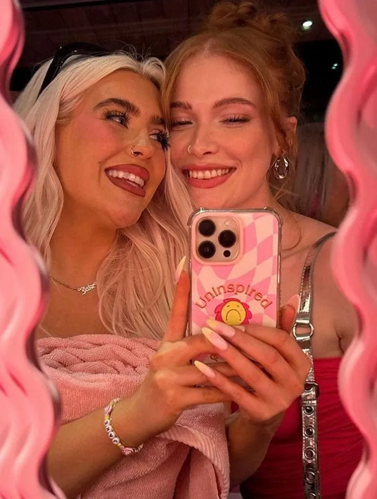 Elegant Touch Big Fat Jenna Uninspired & Tired Shock Case