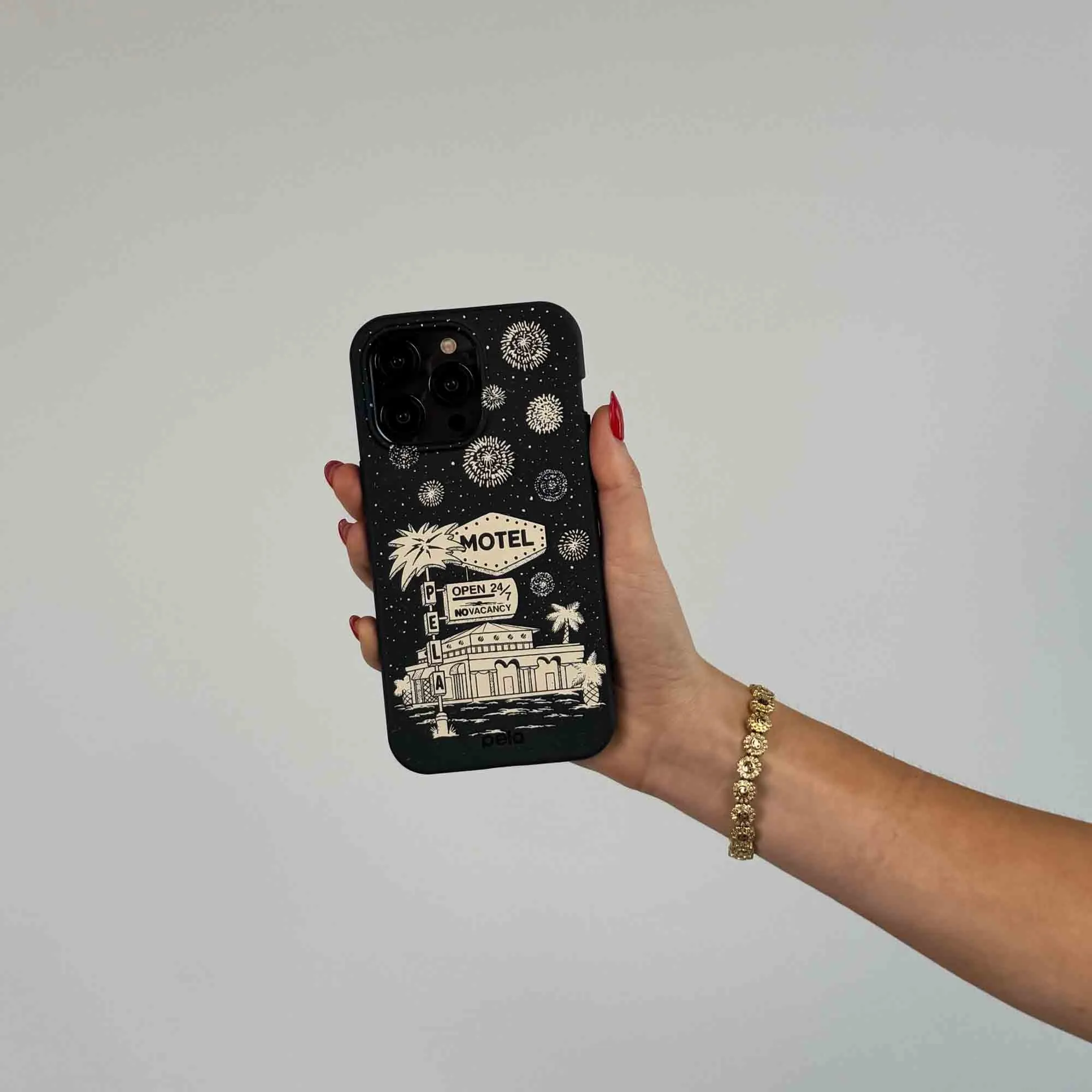 Premium Texture Black Motel Pela iPhone 17 Case