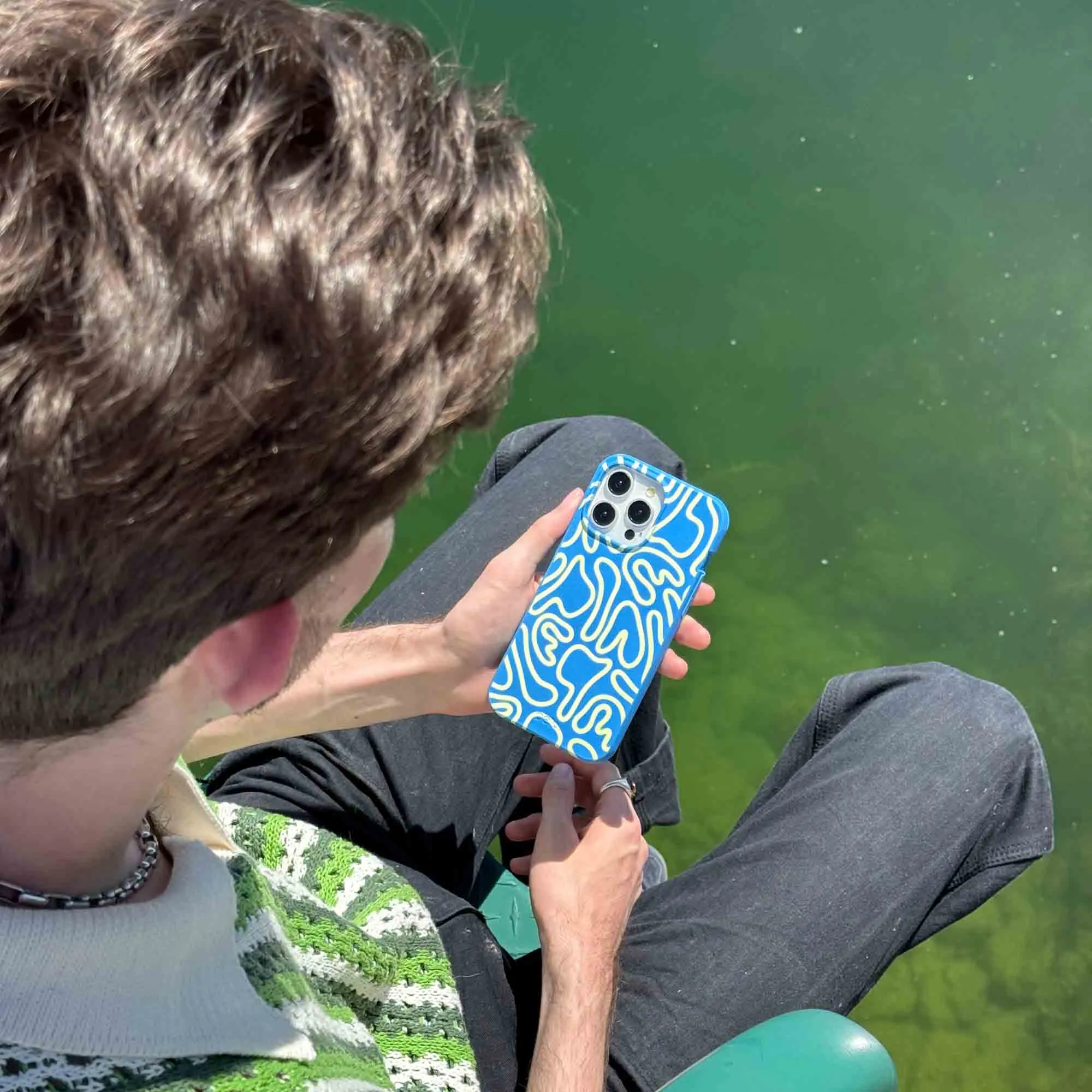 Anti Slip Unisex Design Electric Blue Dizzy Dreams iPhone 17 Case