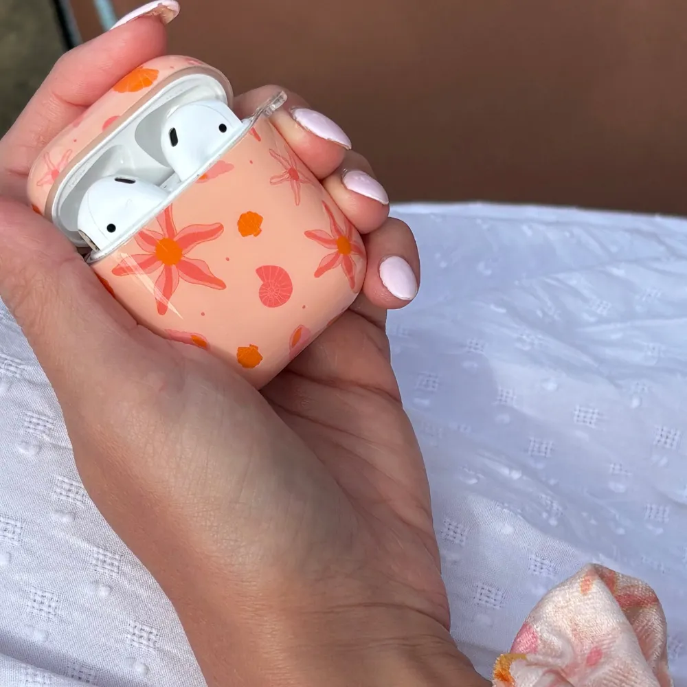 Airpods Case - Peachy Beach Minimalist Carry Design anti oil resistant coating