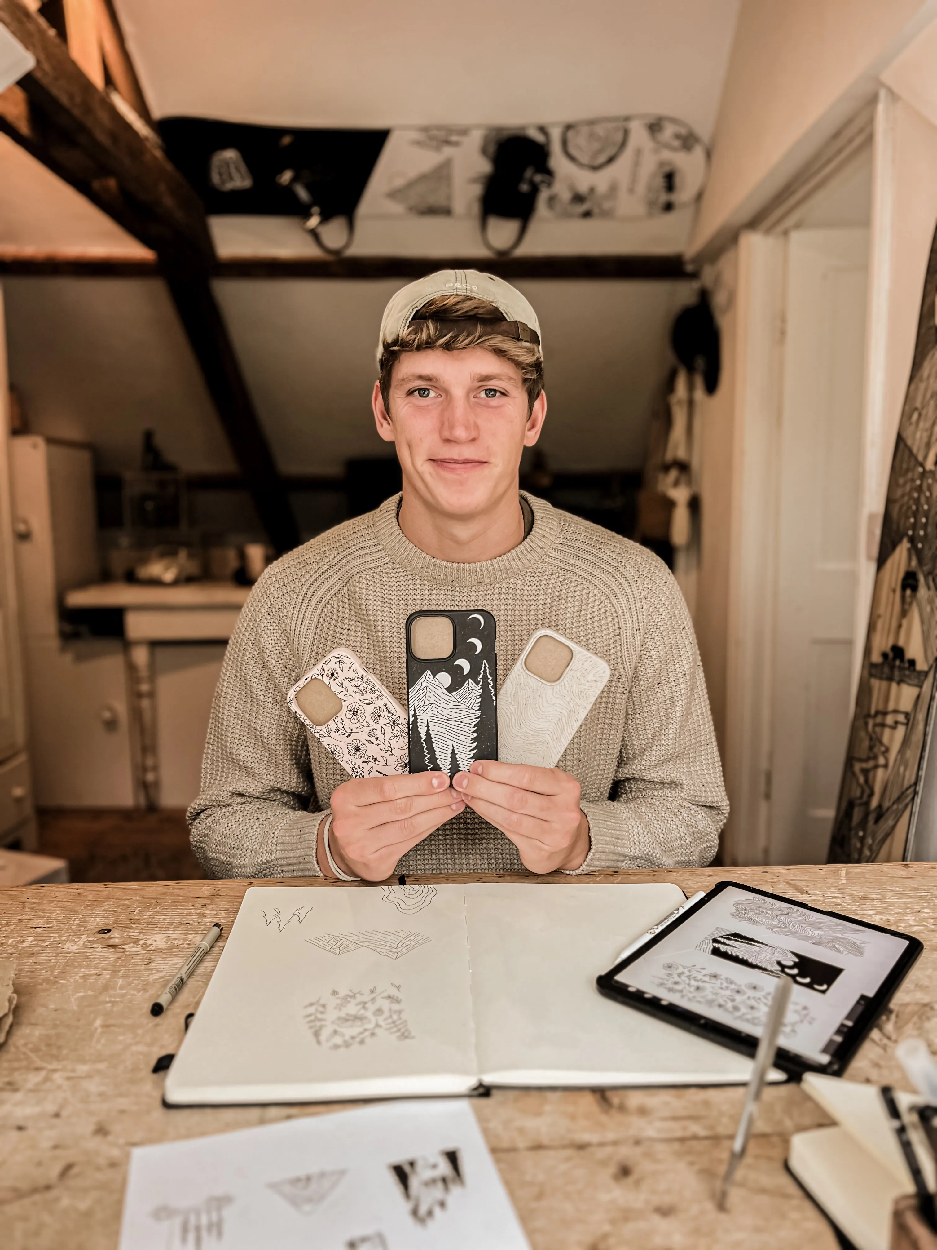 Resistant Layer Black Moonlight Peaks iPhone 17 Case