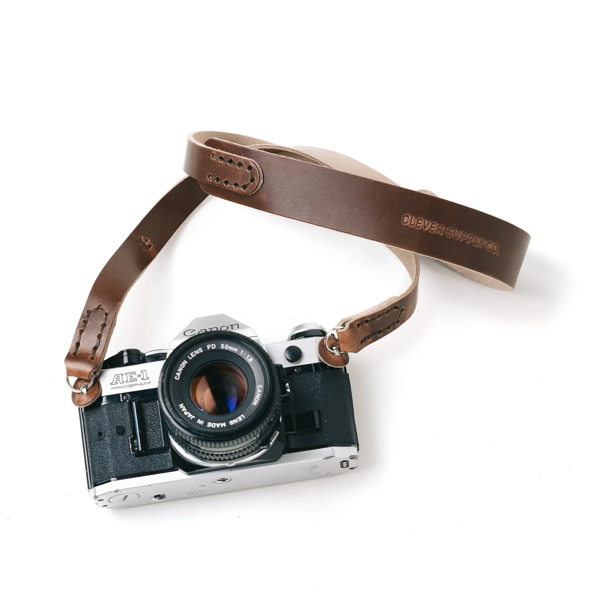 Adjustable band Urban Outfit Clever Supply Traditional Camera Strap with Split Ring, 36" - Chestnut