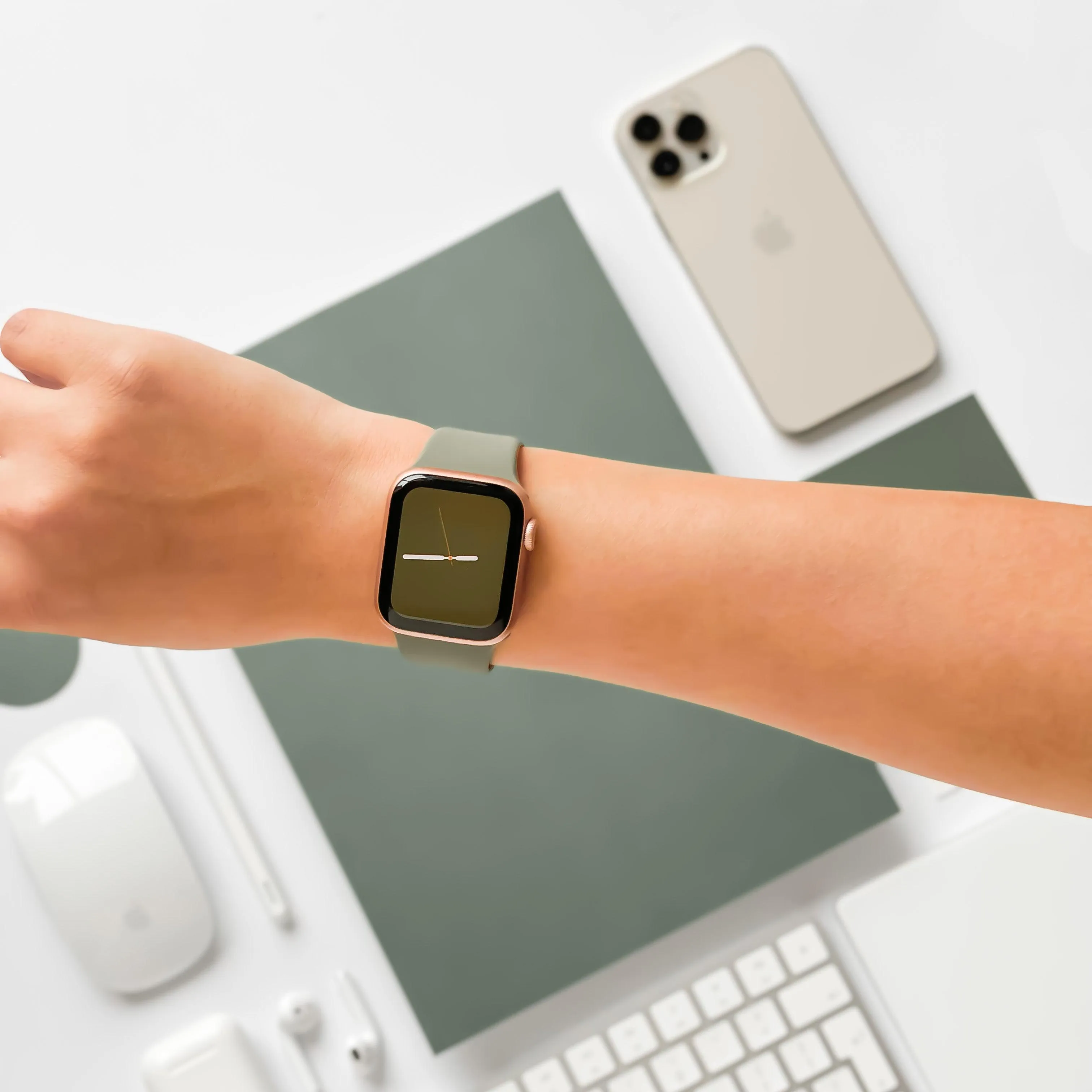 Luxury Smart Design Classic Aesthetic NAKD Apple Watch Strap - Vintage Khaki