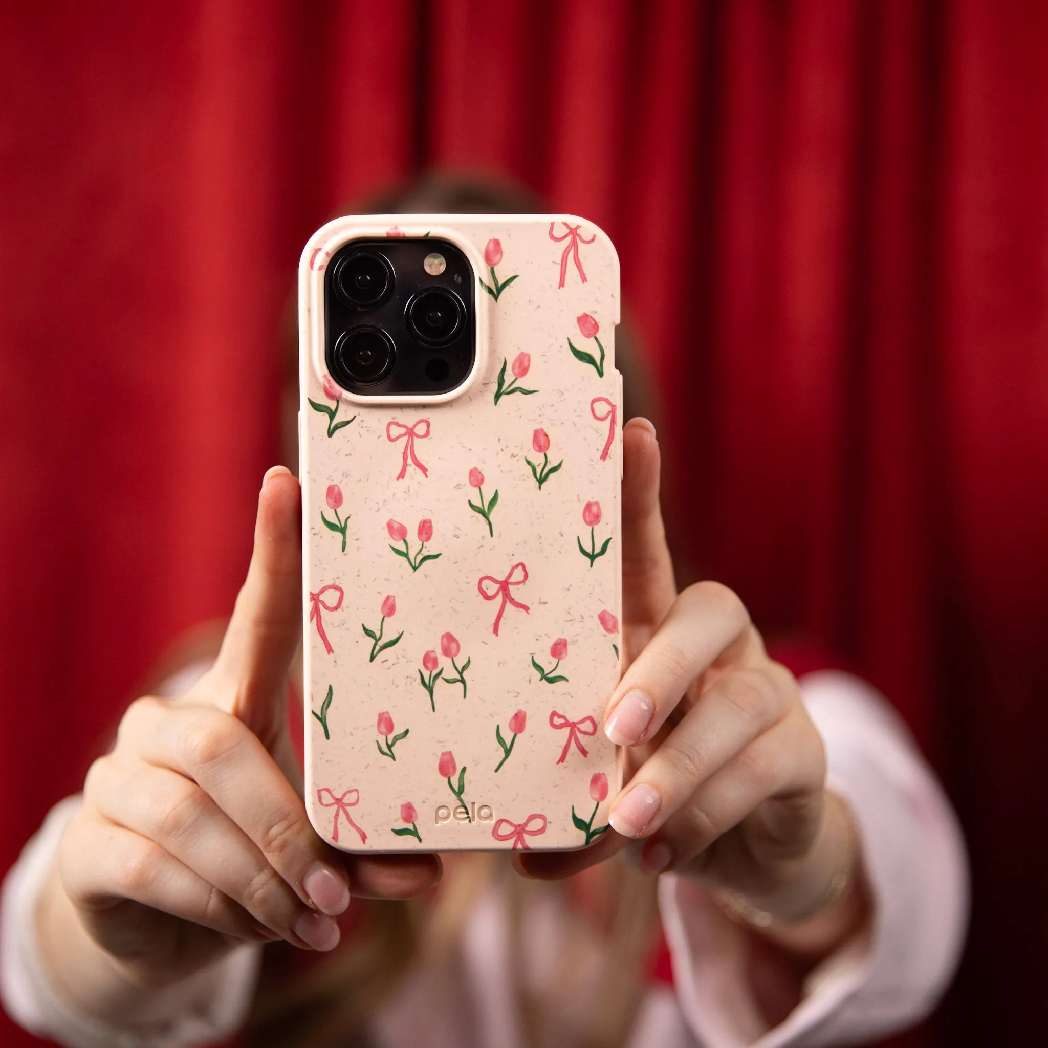 Elegant Texture Soft Silicone Seashell Tulip Bliss iPhone 17 Case